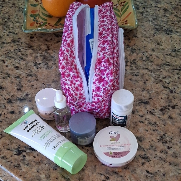 Floral Cosmetic Bag Set of 3, Pink, Blue and Green. NWT. - Picture 10 of 10